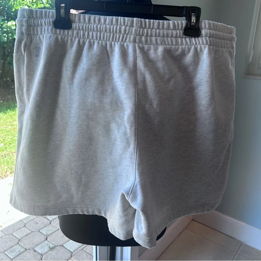TNA Cozy BF Heather Cloud Gray Drawstring Athletic 5” Shorts, Women’s XXL - Picture 3 of 8